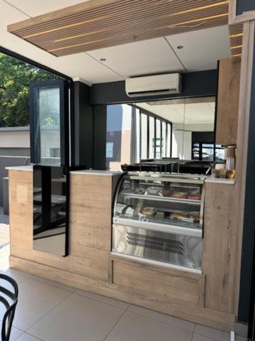 Odyssey Luxury Apartments - Back Up Generator Johannesburgo Exterior foto